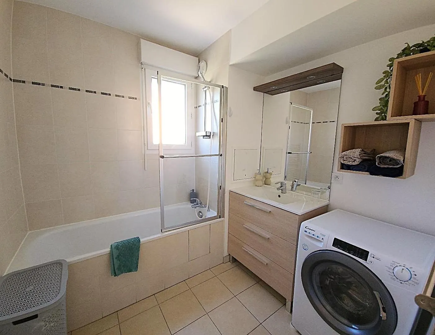 Superbe Appartement ,Proche De Paris, Dans Residence Privee , Ideal Familles, Parking Et Wifi Gratuits! ! ! Vitry-sur-Seine 0*,  France