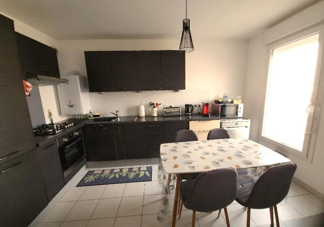 Superbe Appartement ,Proche De Paris, Dans Residence Privee , Ideal Familles, Parking Et Wifi Gratuits! ! ! Vitry-sur-Seine Διαμέρισμα