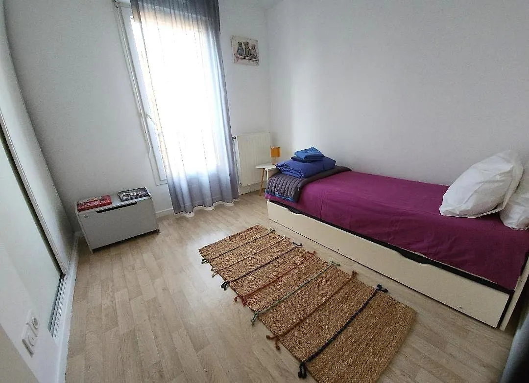 Superbe Appartement ,Proche De Paris, Dans Residence Privee , Ideal Familles, Parking Et Wifi Gratuits! ! ! Vitry-sur-Seine