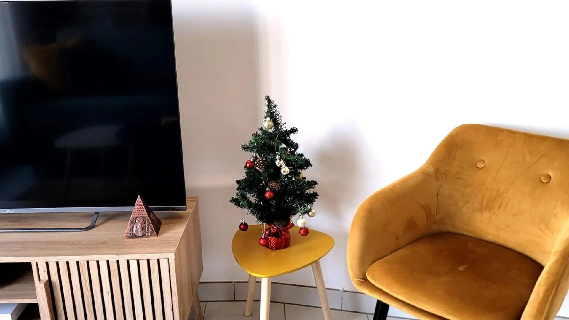 Superbe Appartement ,Proche De Paris, Dans Residence Privee , Ideal Familles, Parking Et Wifi Gratuits! ! ! Vitry-sur-Seine 0*,  Γαλλία